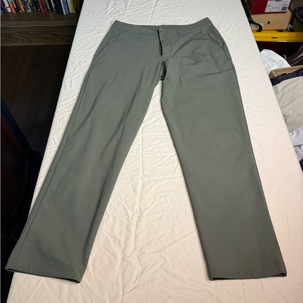 lululemon athletica Men's Sage Chinos
